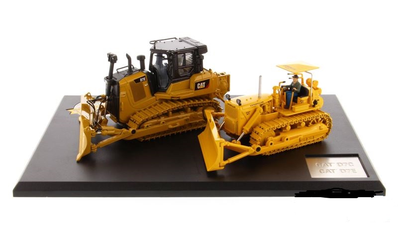 Cat Track-Type Tractor Evolution Series D7C + D7E - 1:50